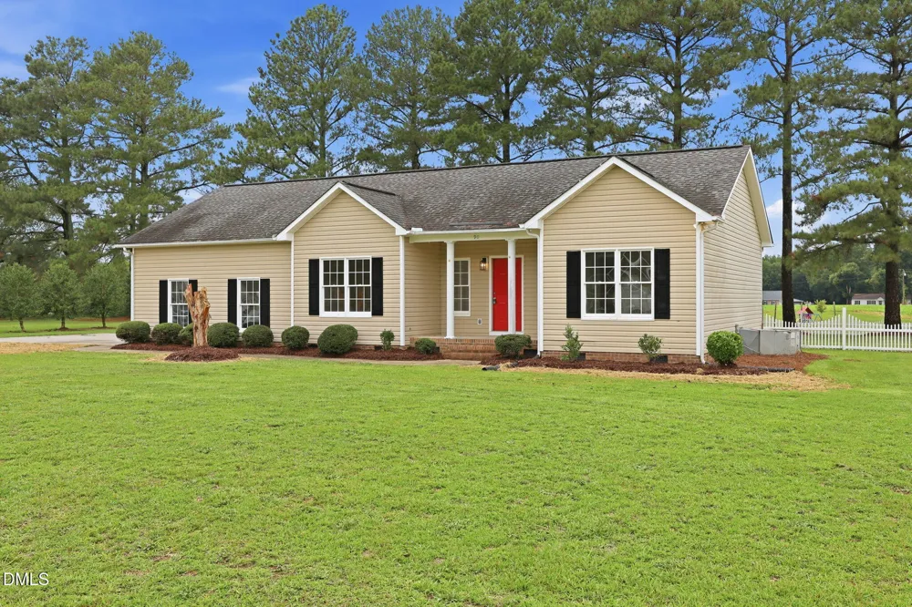 90 Fred Mcleod Lane Coats, NC 27521