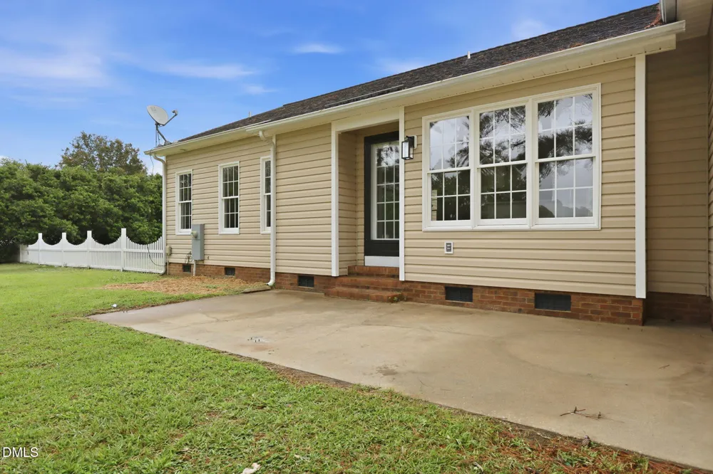 90 Fred Mcleod Lane Coats, NC 27521
