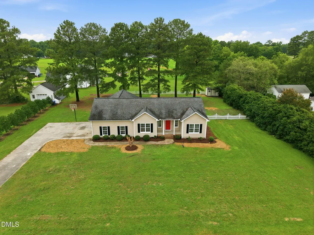 90 Fred Mcleod Lane Coats, NC 27521