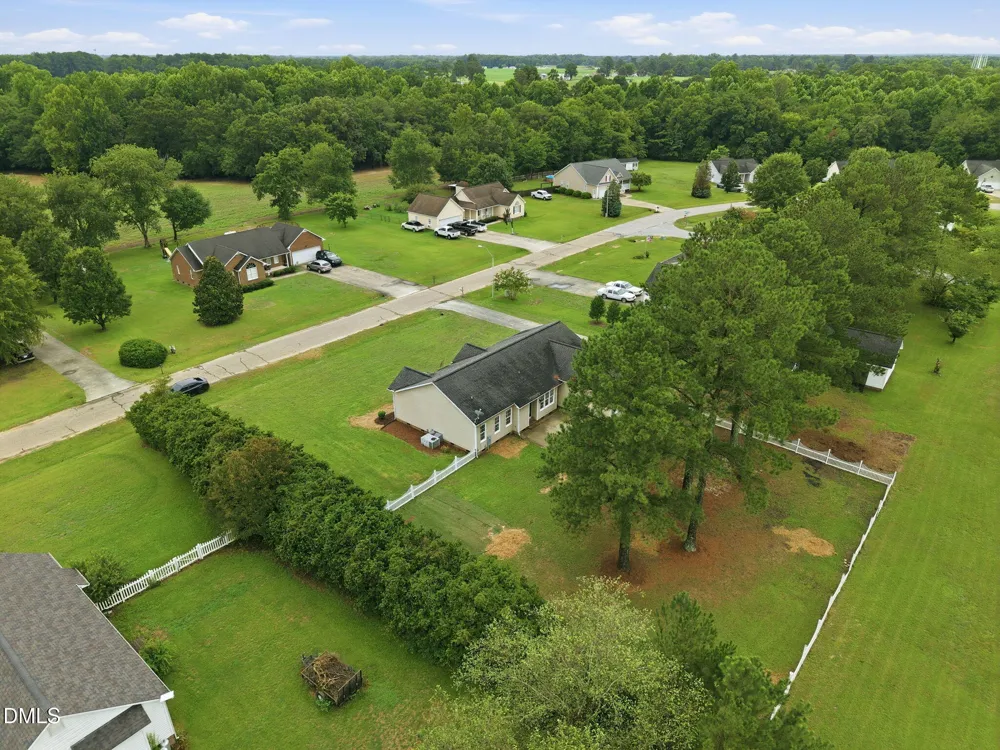 90 Fred Mcleod Lane Coats, NC 27521
