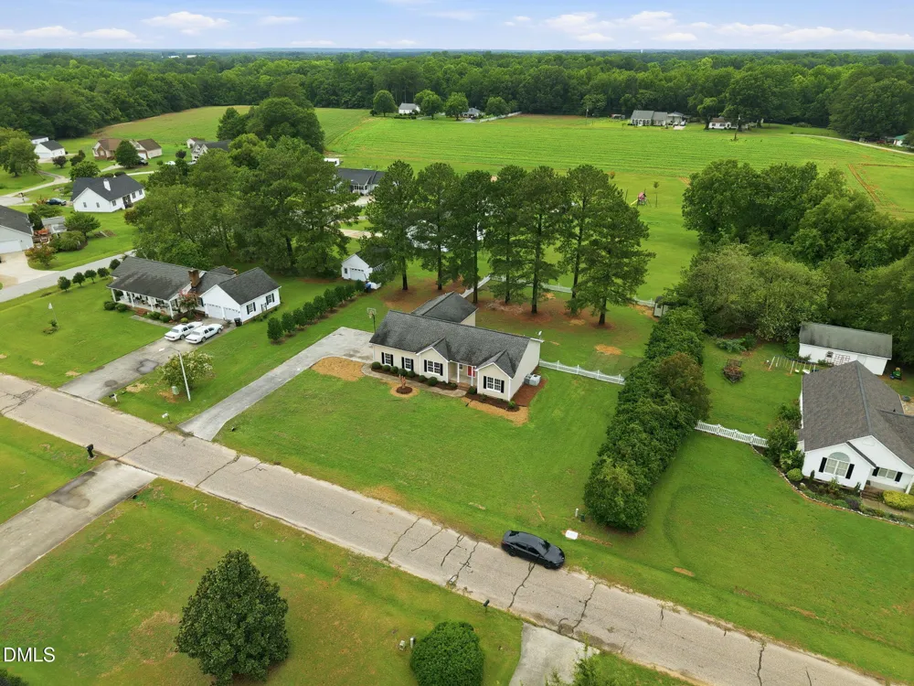 90 Fred Mcleod Lane Coats, NC 27521