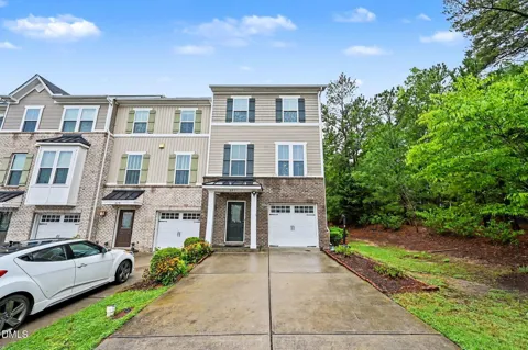 651 Berry Chase Way