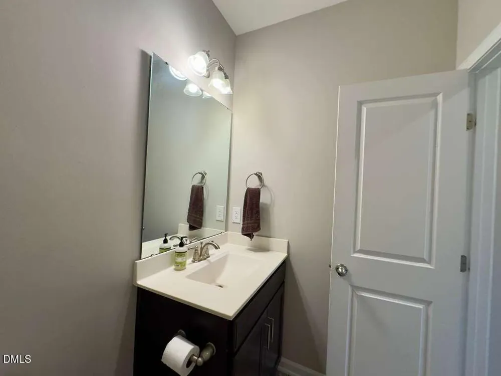 2223 Chattering Lory Lane Apex, NC 27502