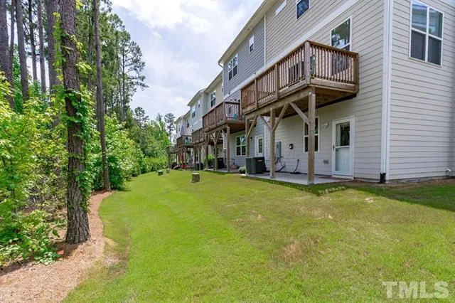 2223 Chattering Lory Lane Apex, NC 27502