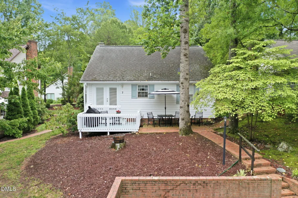 7 Willow Oak Street Elon, NC 27244