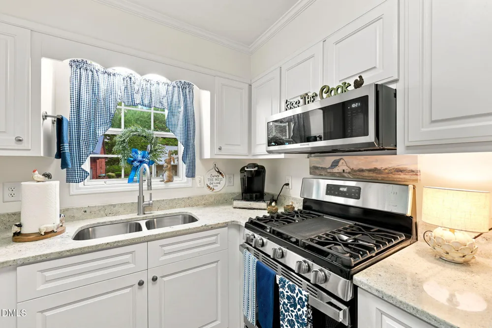7 Willow Oak Street Elon, NC 27244