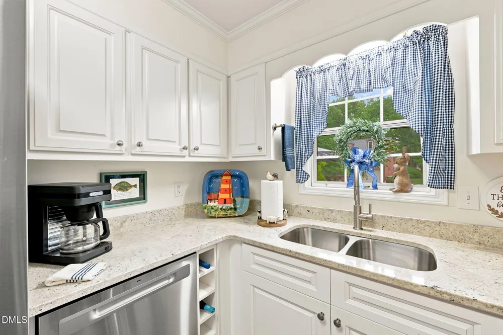 7 Willow Oak Street Elon, NC 27244