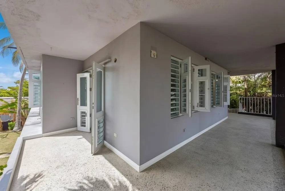 3-B CALLE KENNEDY Dorado, PR 00646