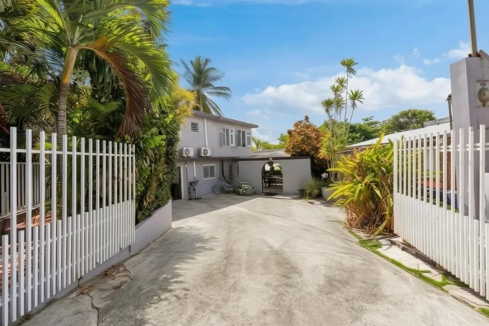 3-B CALLE KENNEDY Dorado, PR 00646
