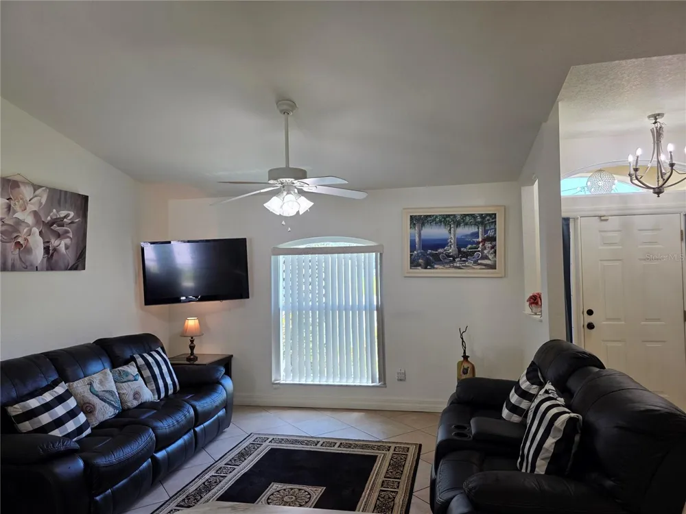 4943 BECKHAM COURT North Port, FL 34288