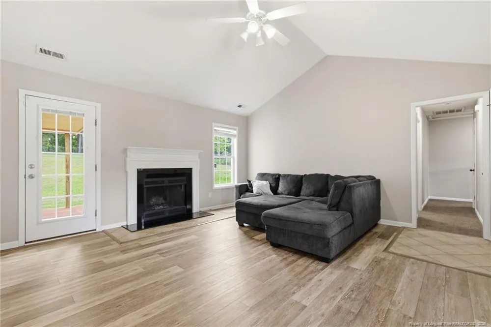 514 Northwoods Drive Raeford, NC 28376