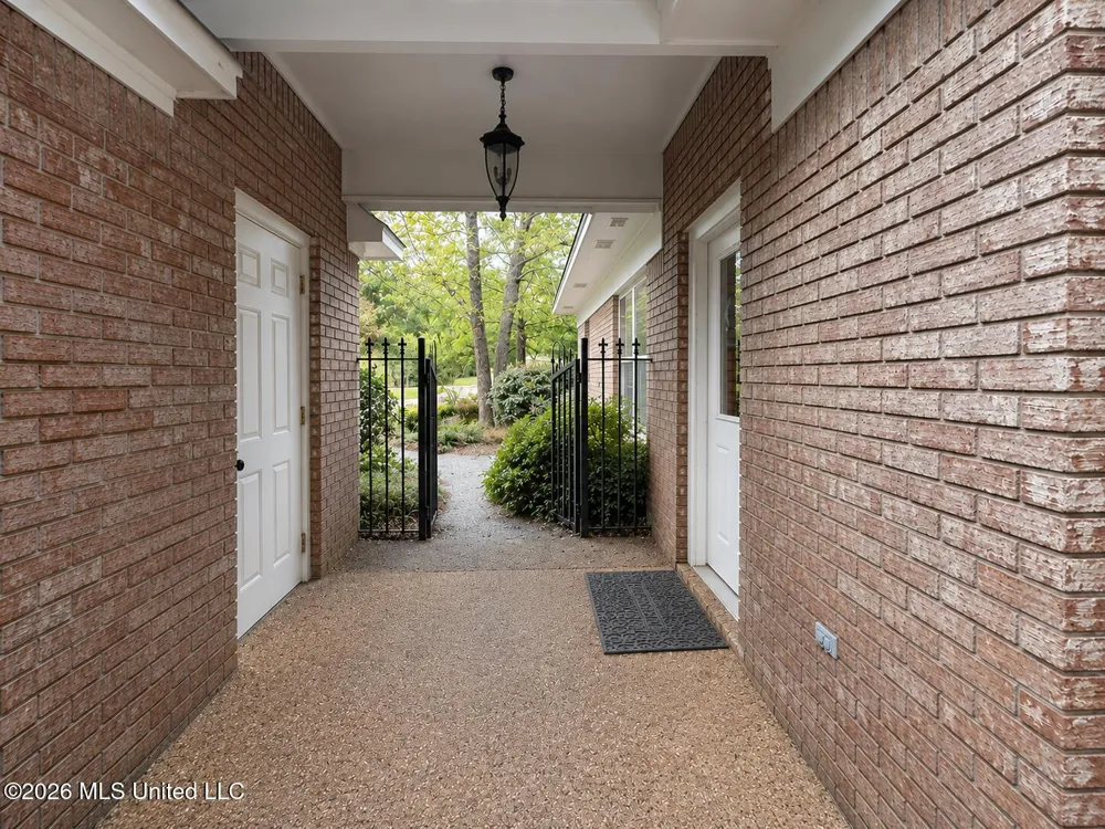 9739 Springridge Road Terry, MS 39170