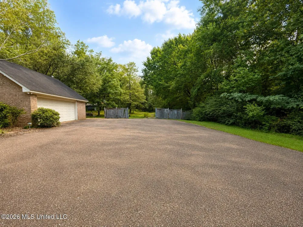 9739 Springridge Road Terry, MS 39170