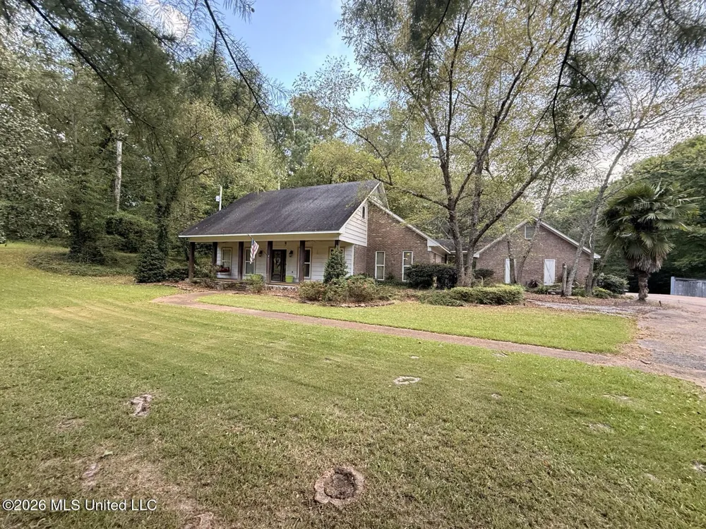 9739 Springridge Road Terry, MS 39170