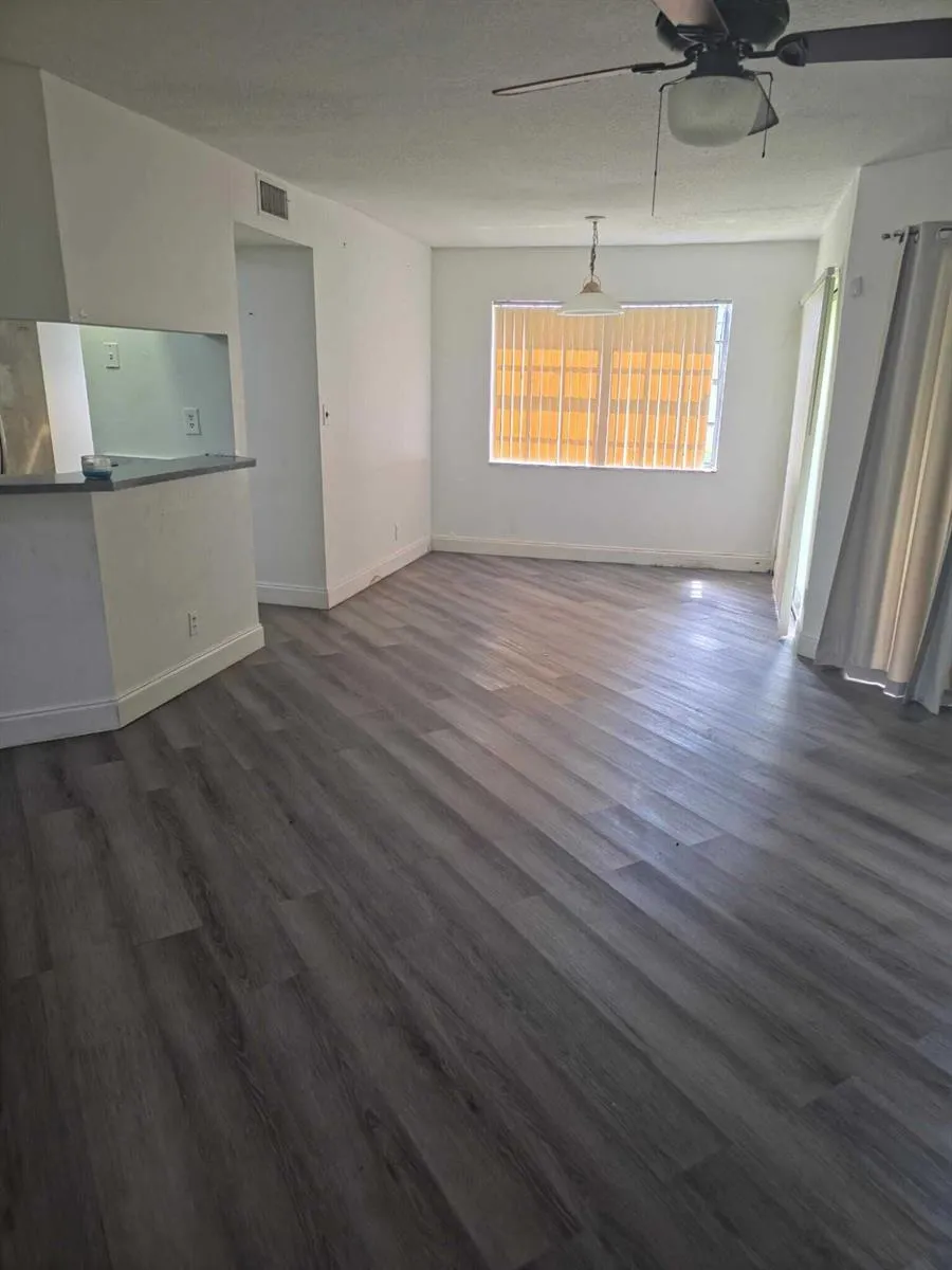 8953 W SUNRISE BOULEVARD #8953 Plantation, FL 33322