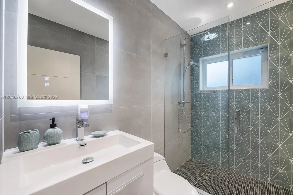10658 NE 11th Ave Miami Shores, FL 33138