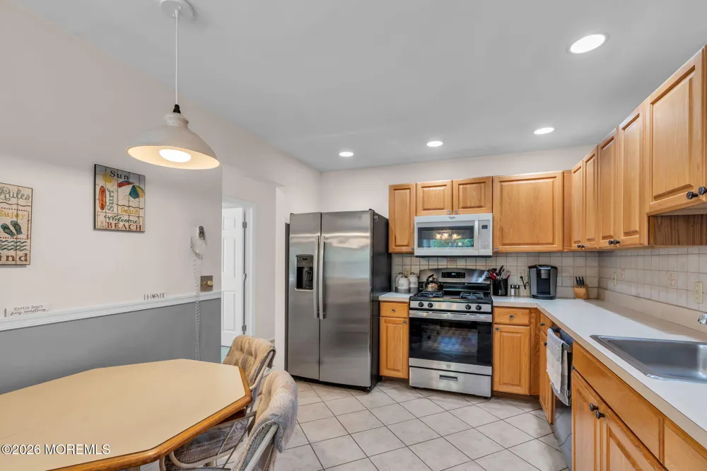 374 Deuce Drive Wall, NJ 07719