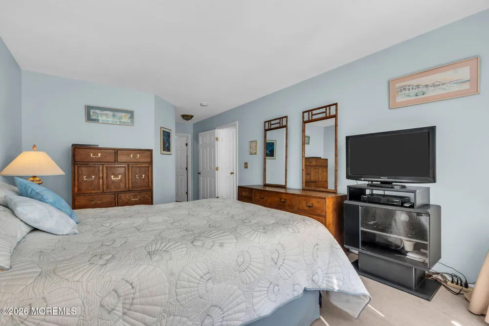 374 Deuce Drive Wall, NJ 07719