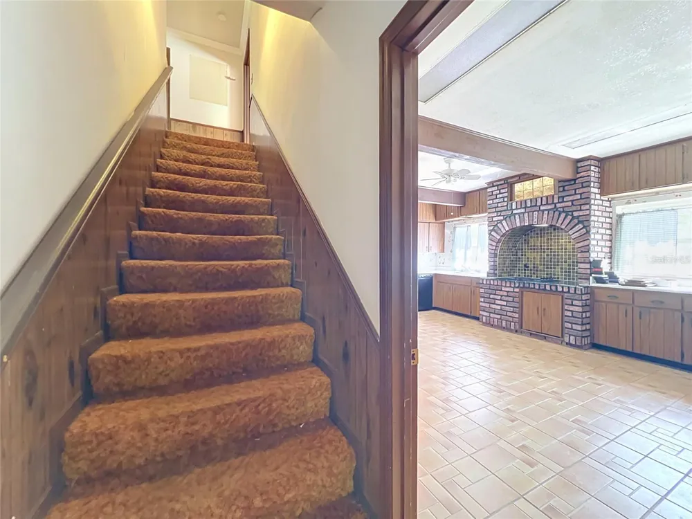 125 SNOW HILL ROAD Geneva, FL 32732