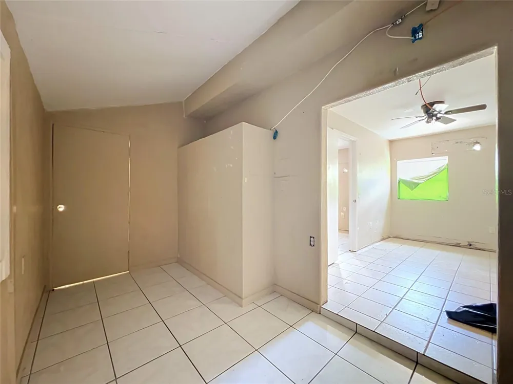 125 SNOW HILL ROAD Geneva, FL 32732