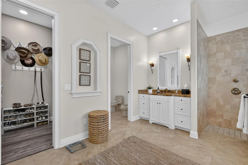 9616 SAN FERNANDO COURT Howey In The Hills, FL 34737