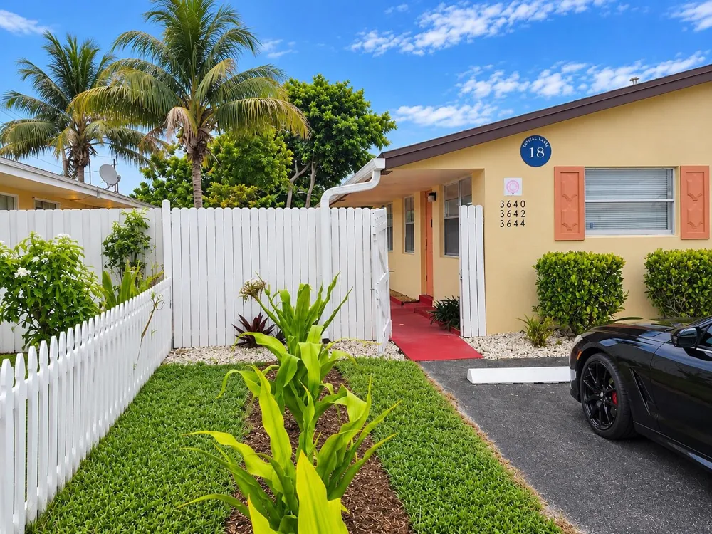 3640 NE 1ST AVENUE #3 Oakland Park, FL 33334