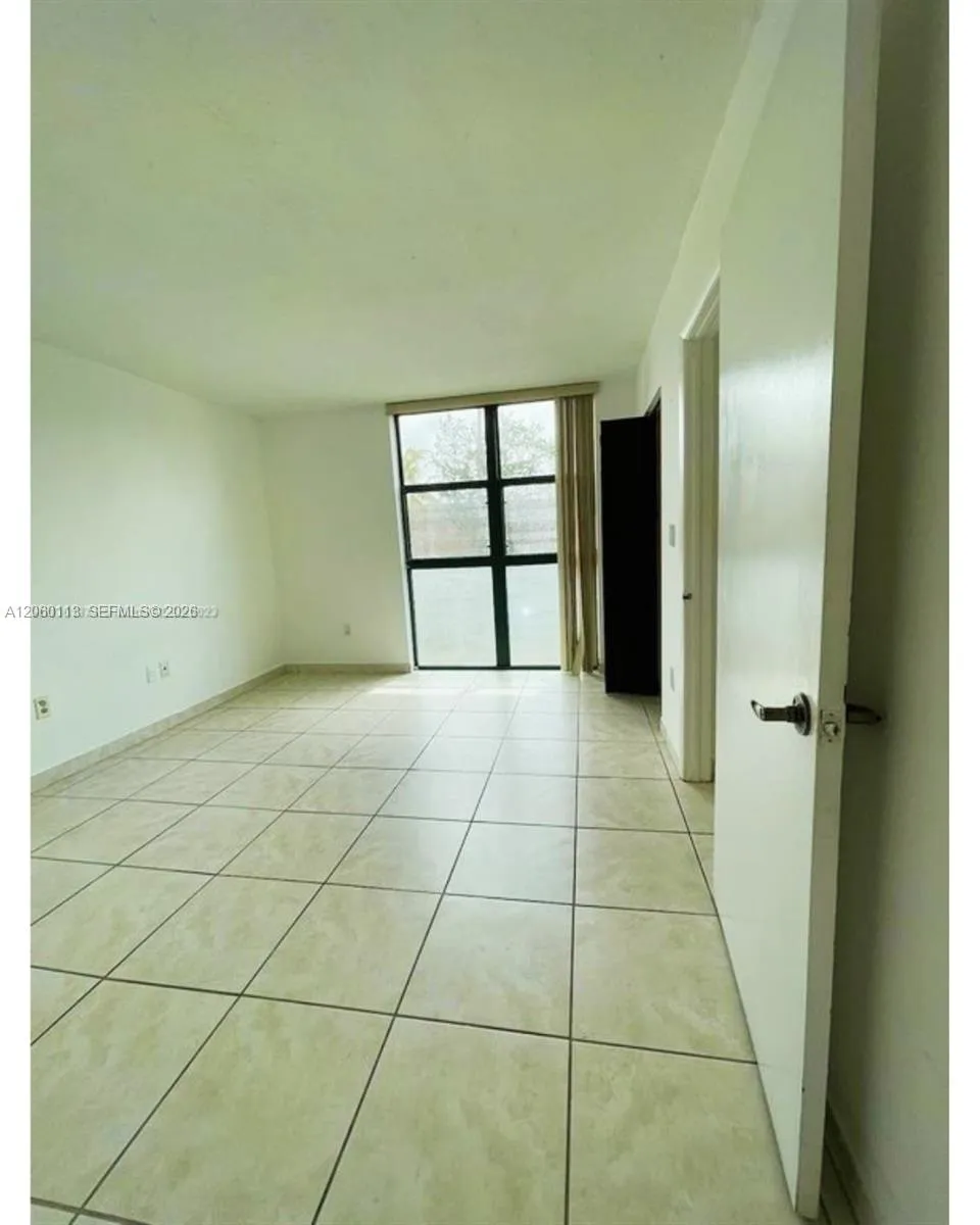 11750 SW 18th St #208-1 Miami, FL 33175