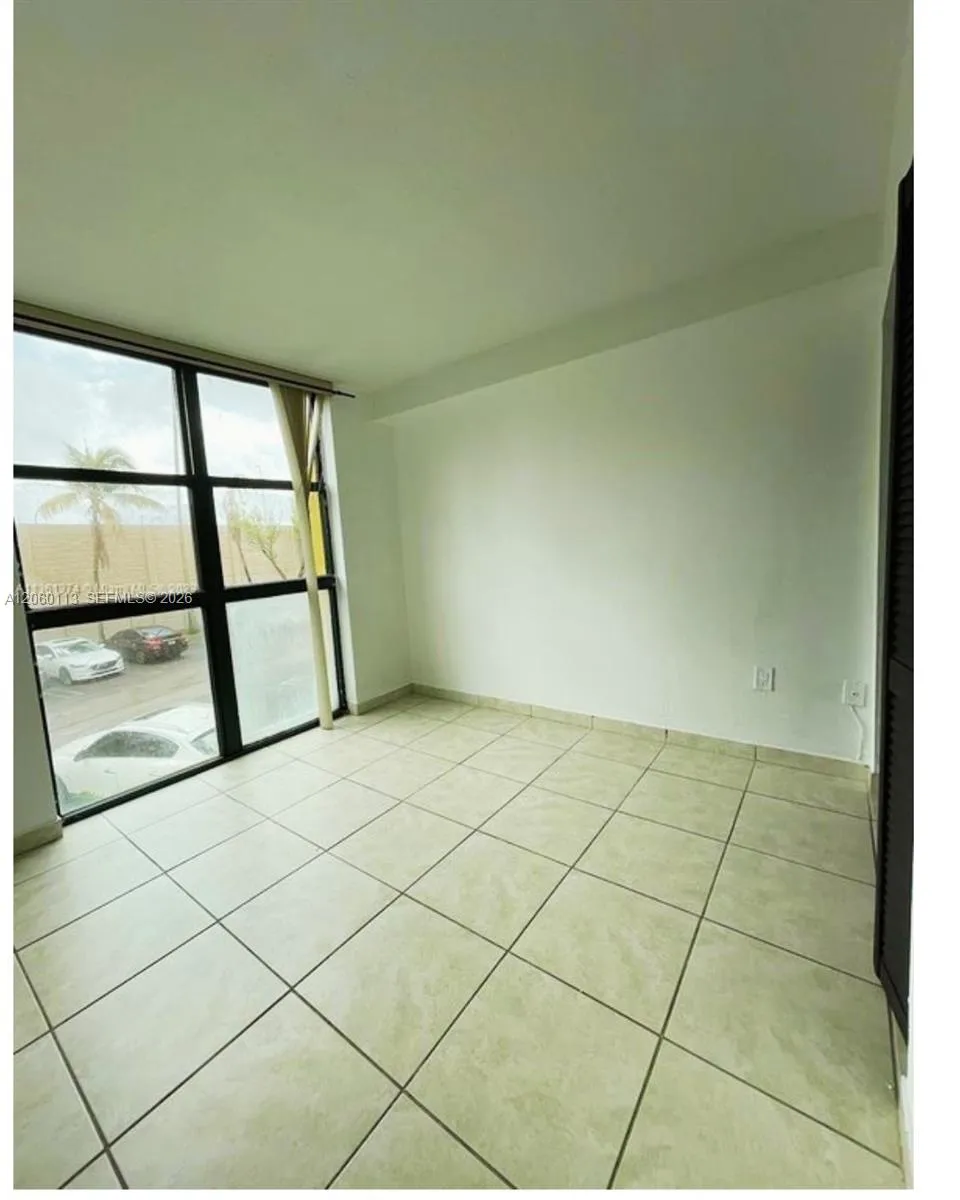11750 SW 18th St #208-1 Miami, FL 33175