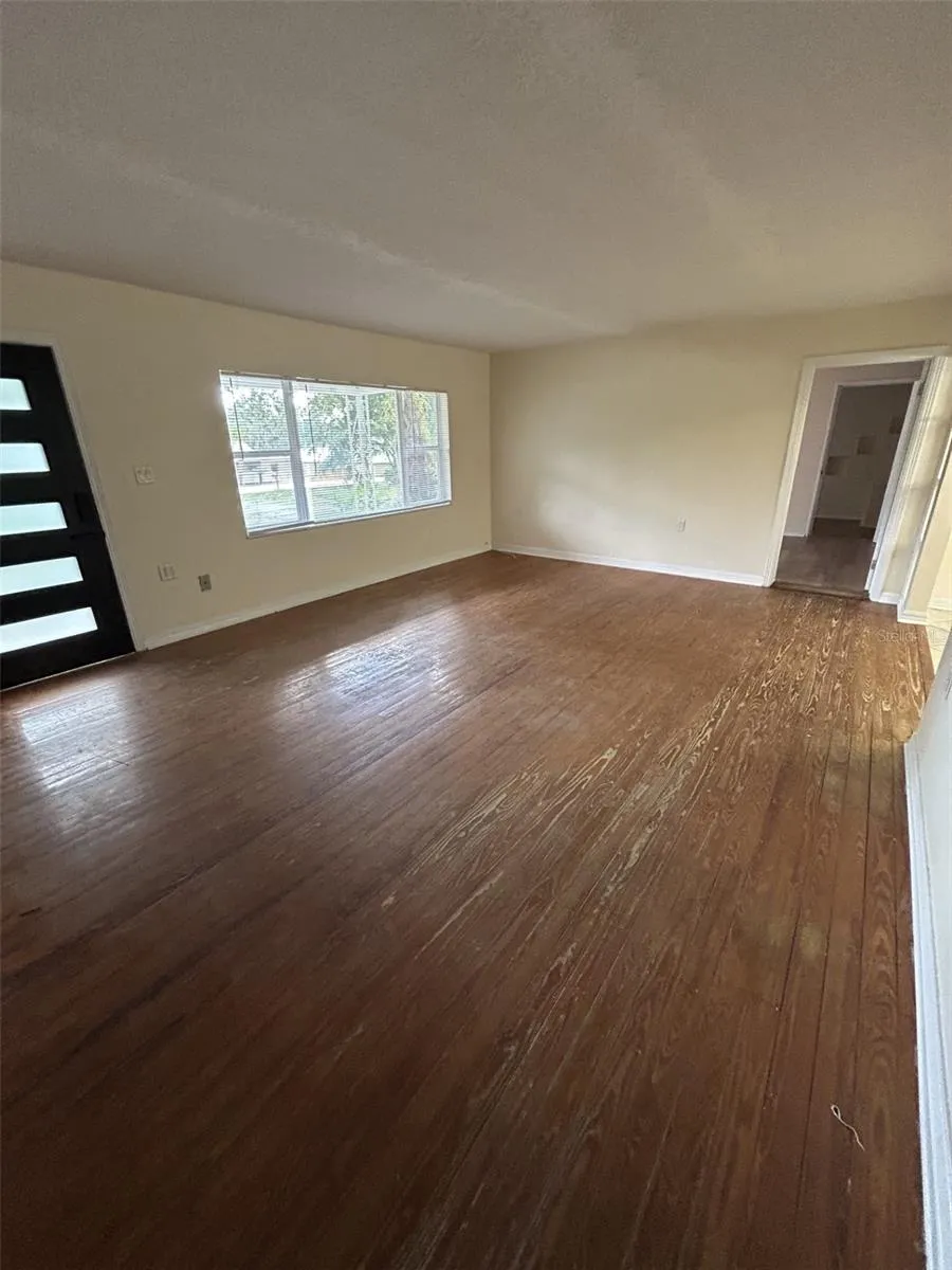 2899 E CROOKED LAKE DRIVE Eustis, FL 32726