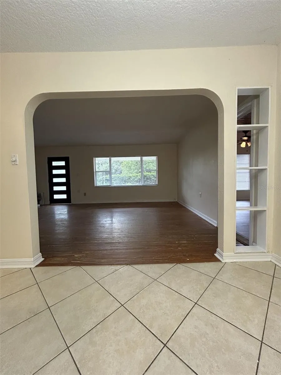 2899 E CROOKED LAKE DRIVE Eustis, FL 32726