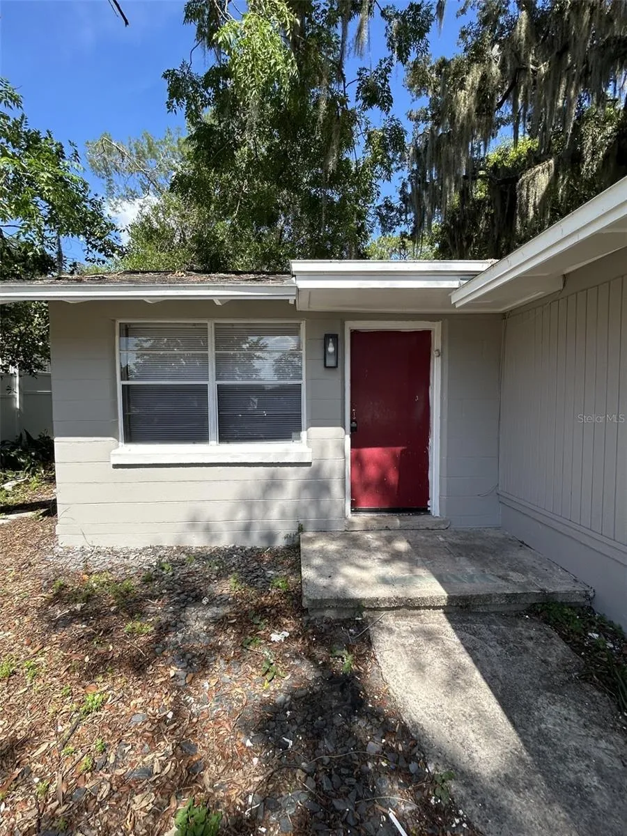 2899 E CROOKED LAKE DRIVE Eustis, FL 32726