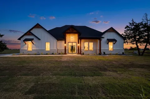 135 VZ County Road 3811