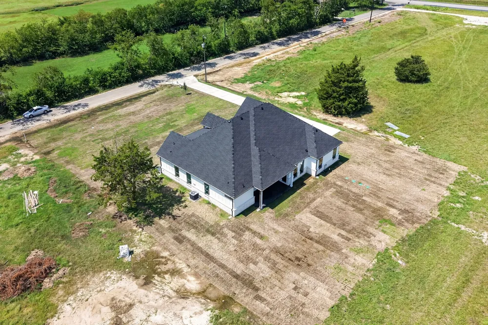 135 VZ County Road 3811 Wills Point, TX 75169