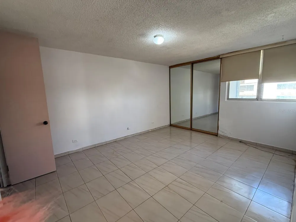 6400 ISLA VERDE AVENUE #5D Carolina, PR 00979