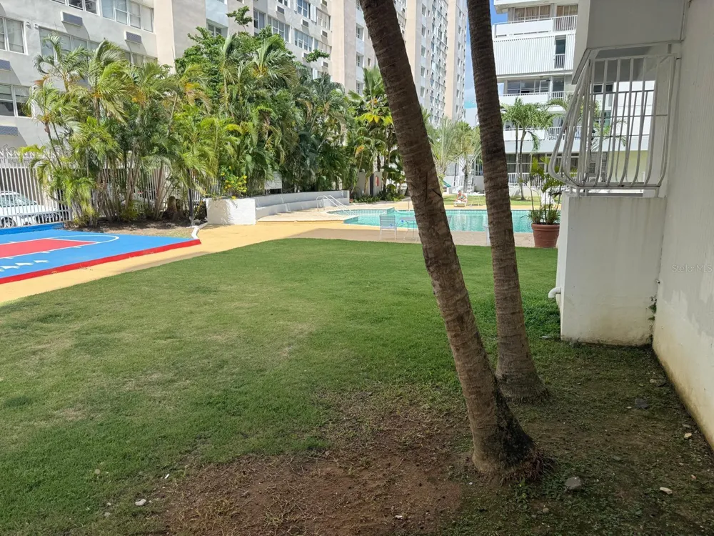 6400 ISLA VERDE AVENUE #5D Carolina, PR 00979