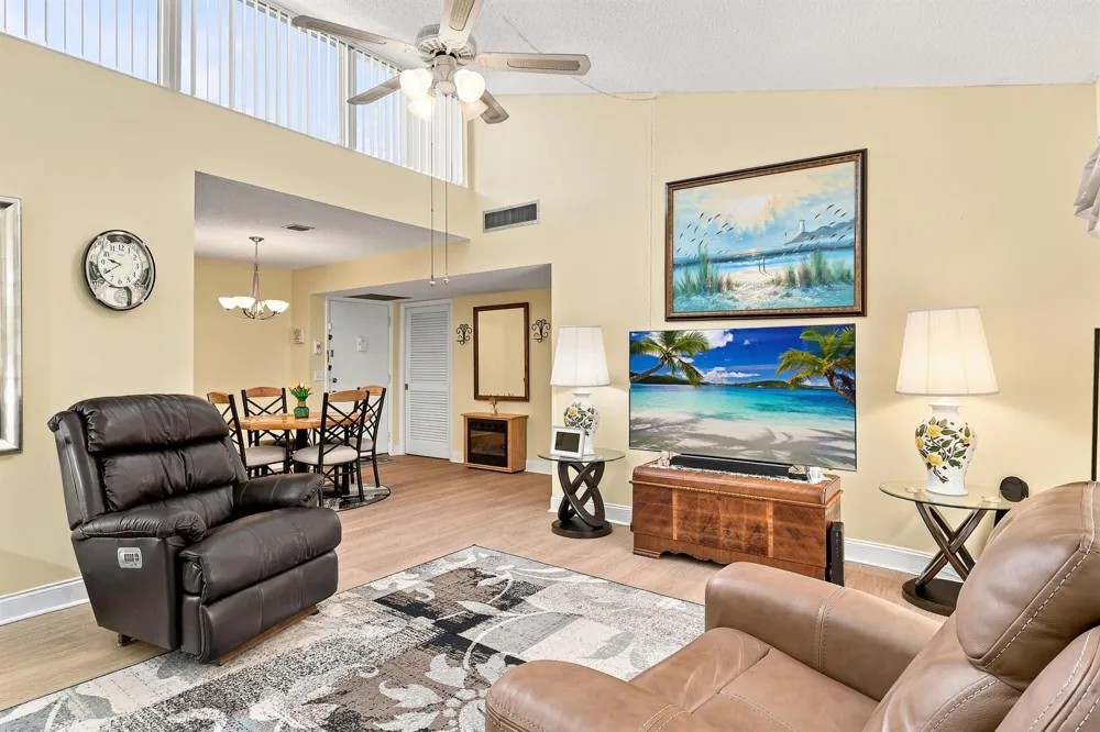2532 Boundbrook Drive S #107 Palm Springs, FL 33406