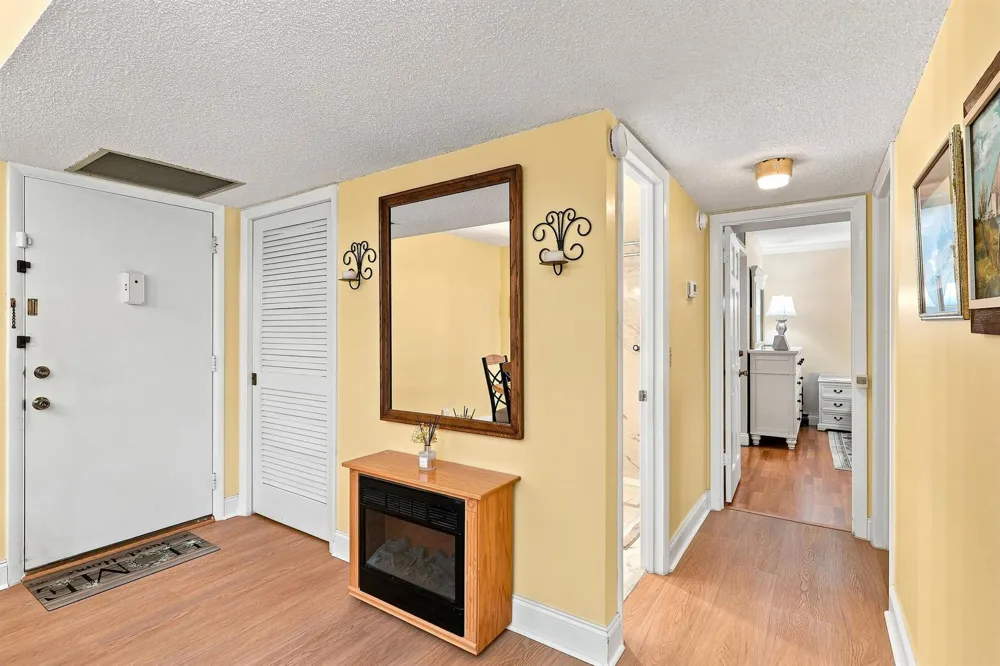 2532 Boundbrook Drive S #107 Palm Springs, FL 33406