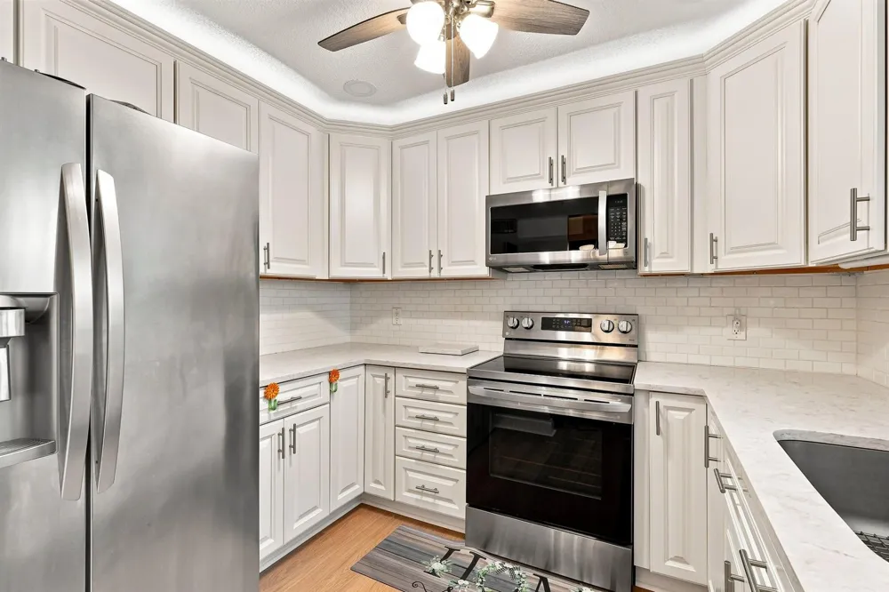 2532 Boundbrook Drive S #107 Palm Springs, FL 33406