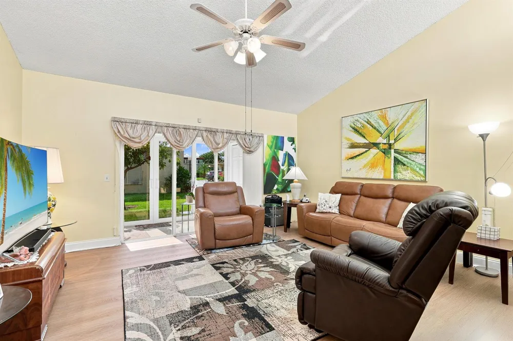 2532 Boundbrook Drive S #107 Palm Springs, FL 33406