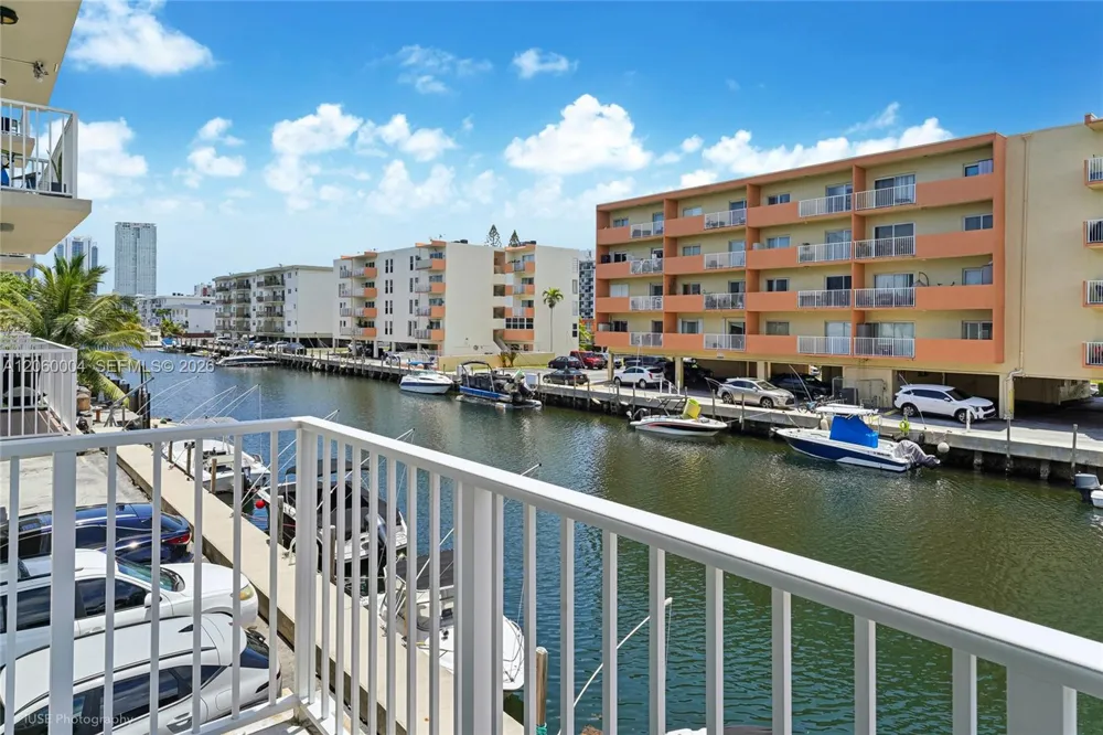 3536 NE 168th St #206 North Miami Beach, FL 33160