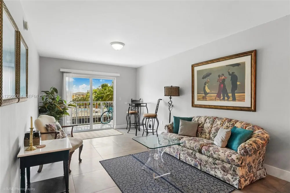 3536 NE 168th St #206 North Miami Beach, FL 33160