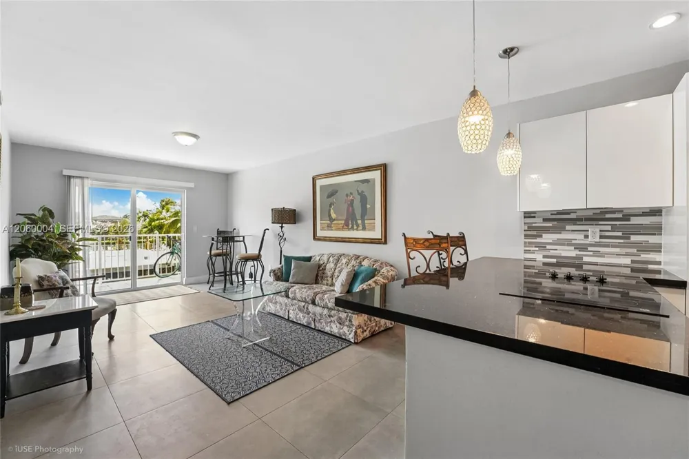3536 NE 168th St #206 North Miami Beach, FL 33160