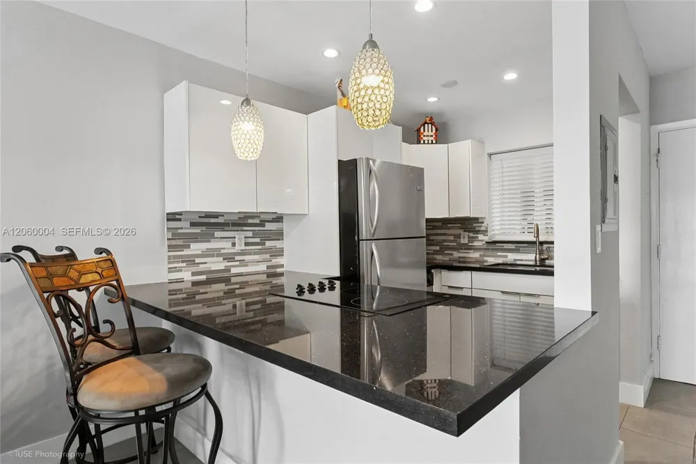 3536 NE 168th St #206 North Miami Beach, FL 33160
