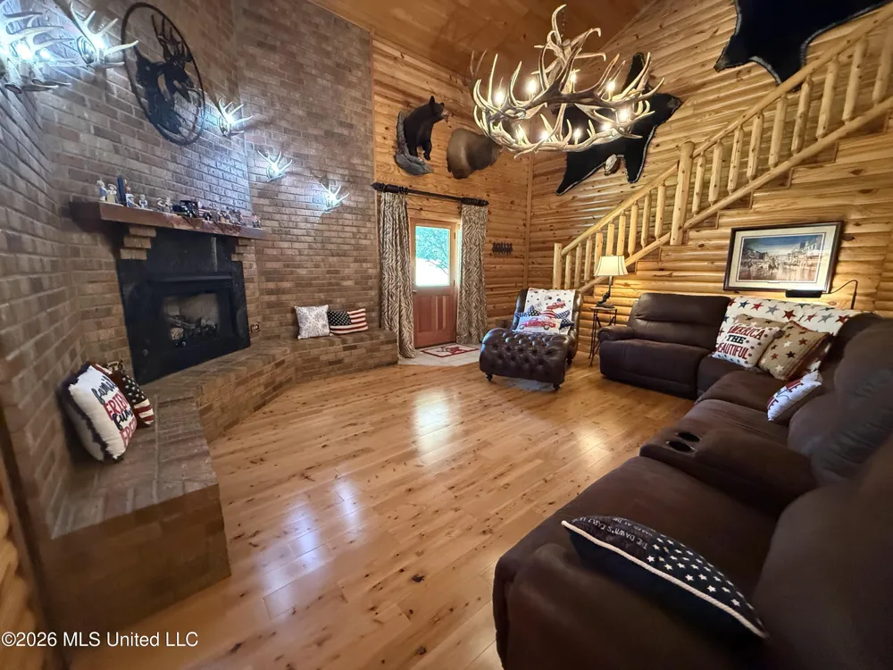 64 Greer Road Jayess, MS 39641