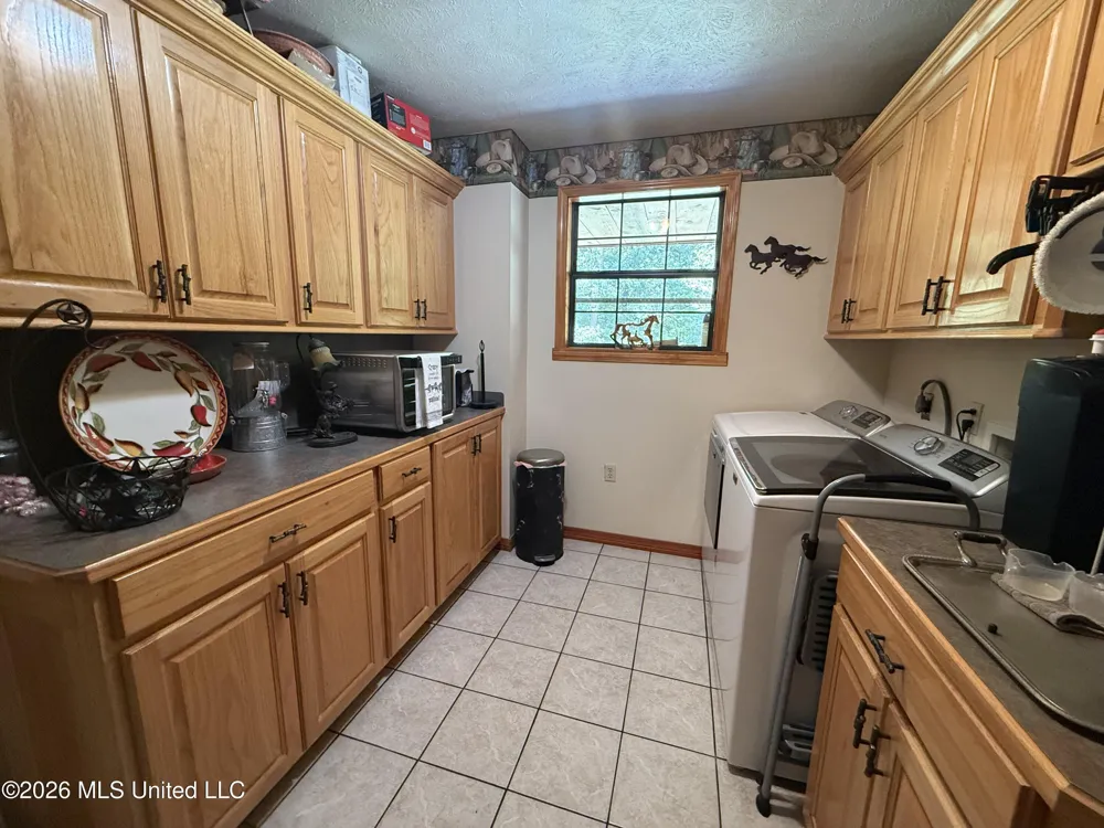 64 Greer Road Jayess, MS 39641