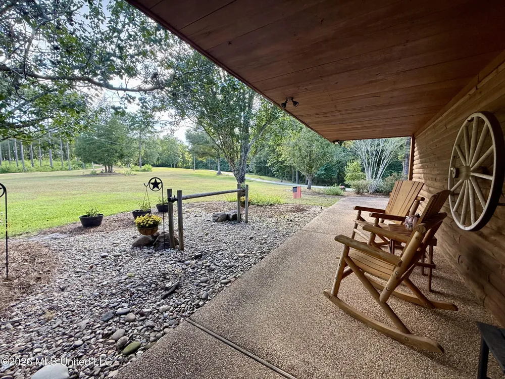 64 Greer Road Jayess, MS 39641