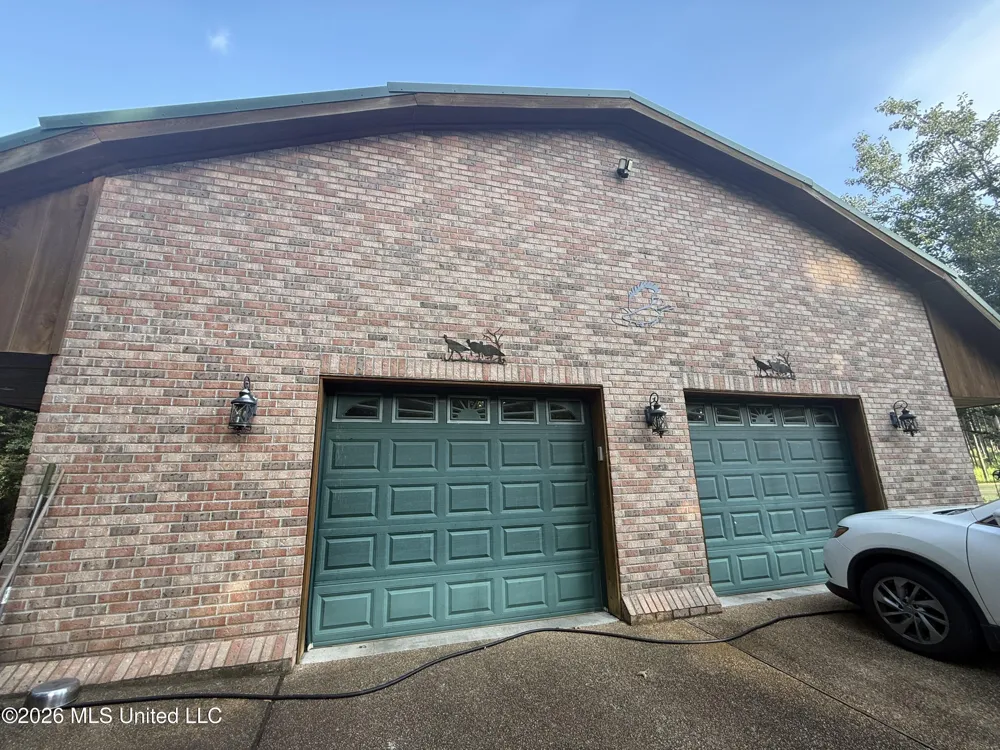 64 Greer Road Jayess, MS 39641