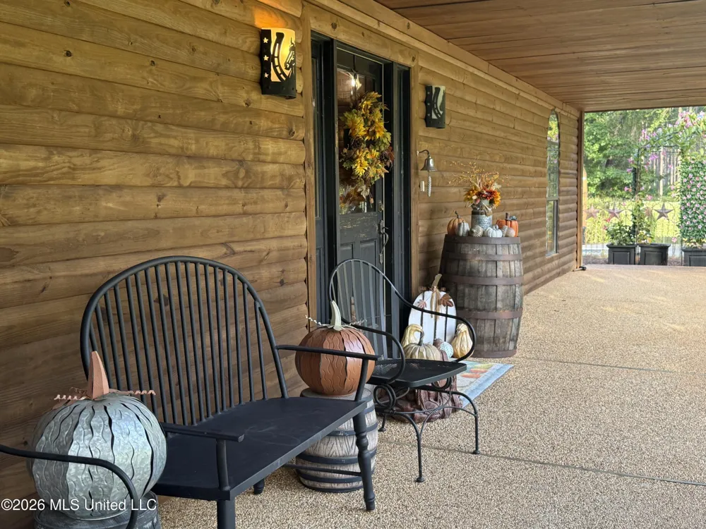 64 Greer Road Jayess, MS 39641