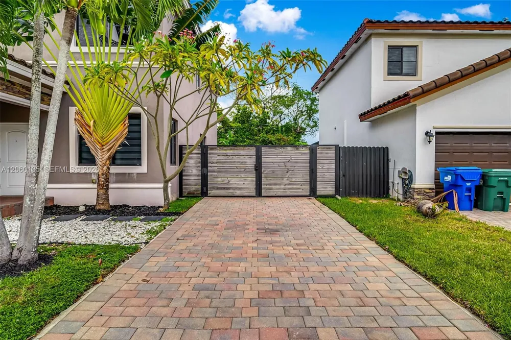 23061 SW 114th Path Miami, FL 33170