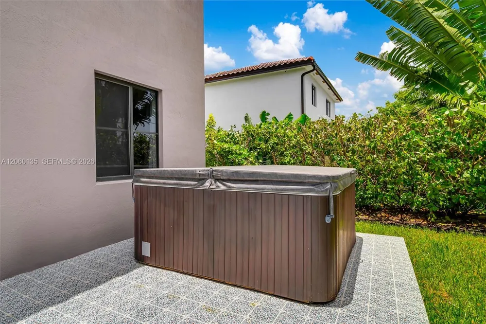 23061 SW 114th Path Miami, FL 33170